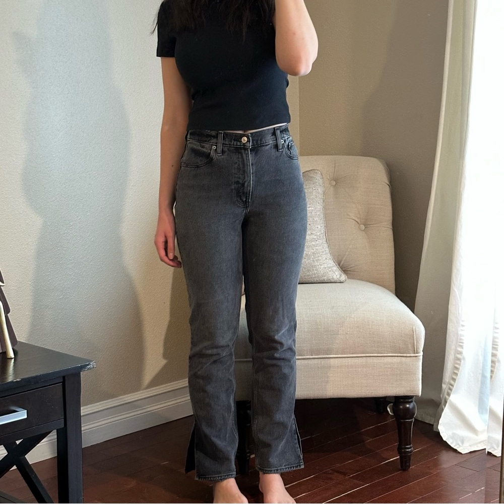 Abercrombie & Fitch Grey The 90’s Ultra High Rise Straight Leg Jeans - Picture 2 of 6